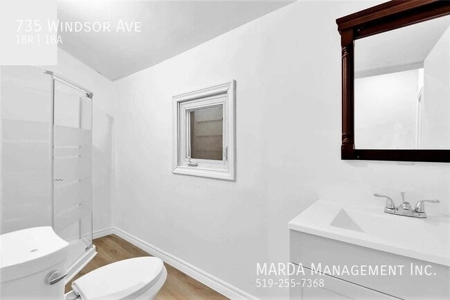 Building Photo - COZY ROOM RENTAL DOWNTOWN WINDSOR - ALL INCLUSIVE!