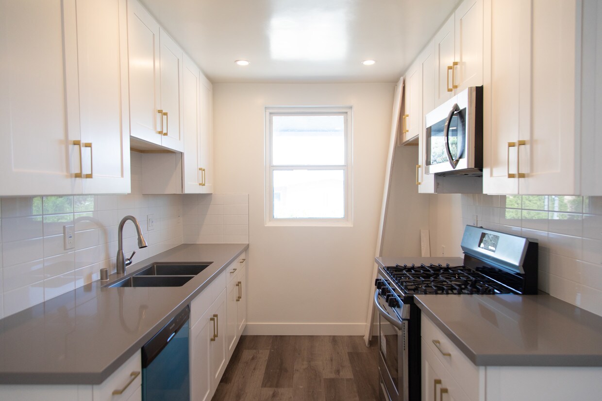 Foto principal - 3755 Butler Ave