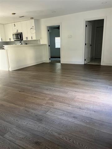 Foto del edificio - 15140 Oakwood Ln