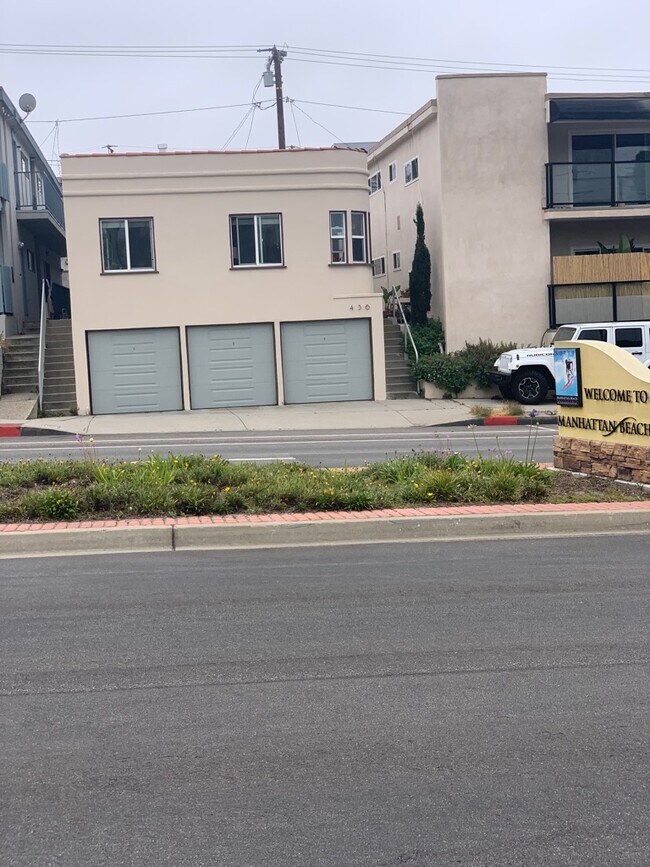 Foto del edificio - 436 Rosecrans Ave