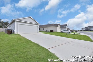 Building Photo - 871 Landon Rdg