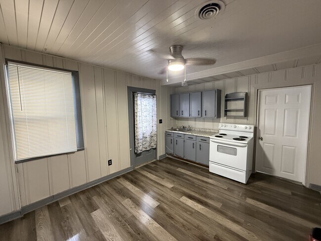 Foto del edificio - 102 Home Ave