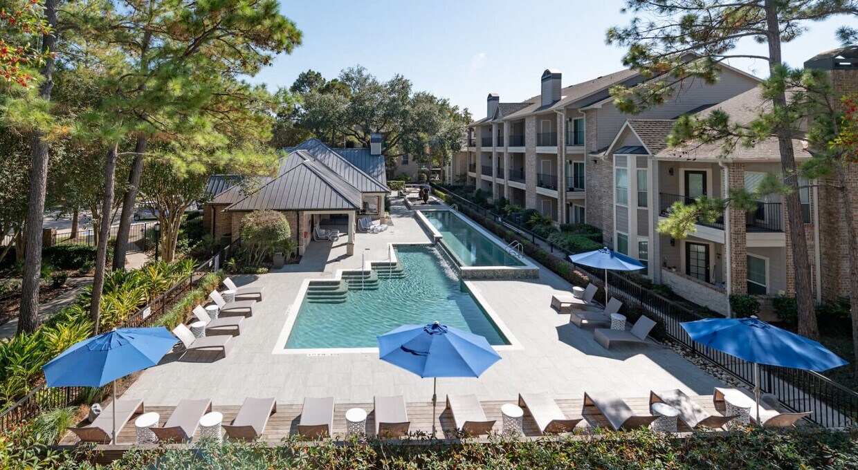 Town Center Crossing Apartments in Kingwood, TX