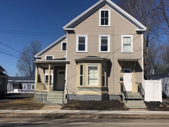 Front of building - 336 Portland St