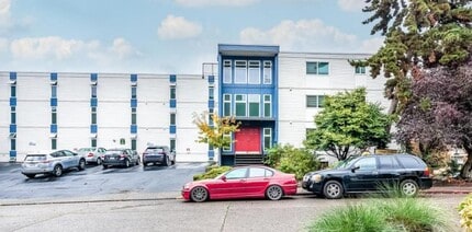 Building Photo - 3722 27th Pl W