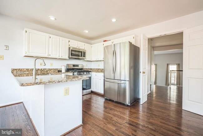 Building Photo - 44022 Gala Cir