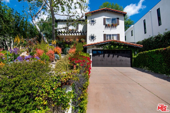 Foto del edificio - 5176 Don Pio Dr