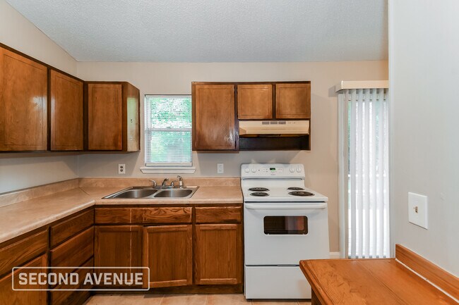 Foto del edificio - 2734 Sandusky Ave W