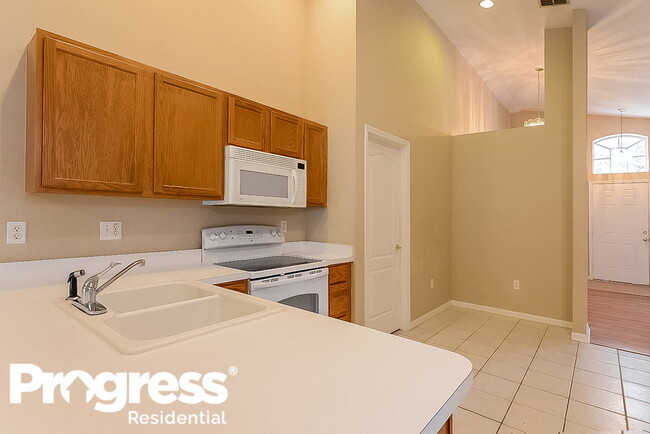 Building Photo - 25806 Bloomsbury Ct