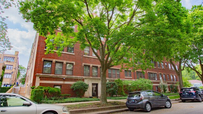 Building Photo - 442 Elmwood Ave