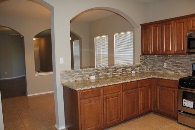 Foto del edificio - Adorable 1 story 4 Bedroom In Kyle