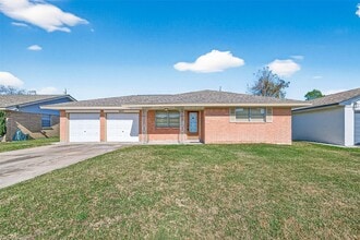 Building Photo - 2607 Penfield Dr