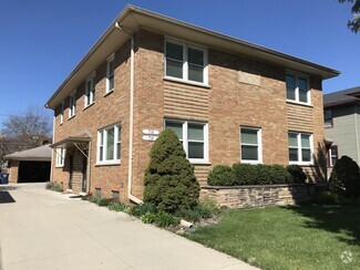 Building Photo - 716 N La Grange Rd