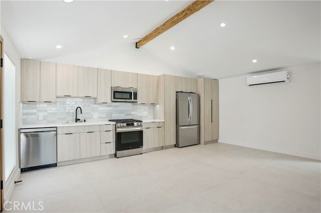 Foto del edificio - 13218 Otsego St