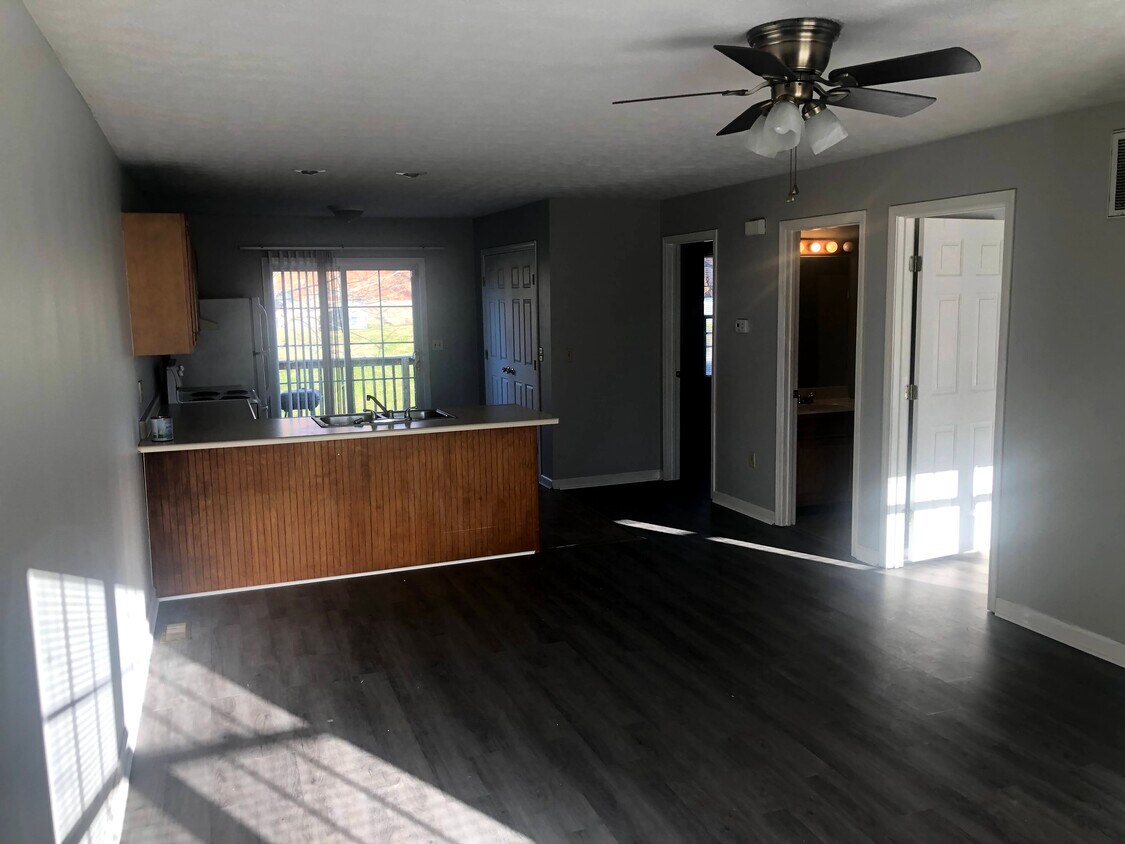 Primary Photo - 724 Parkway Ave