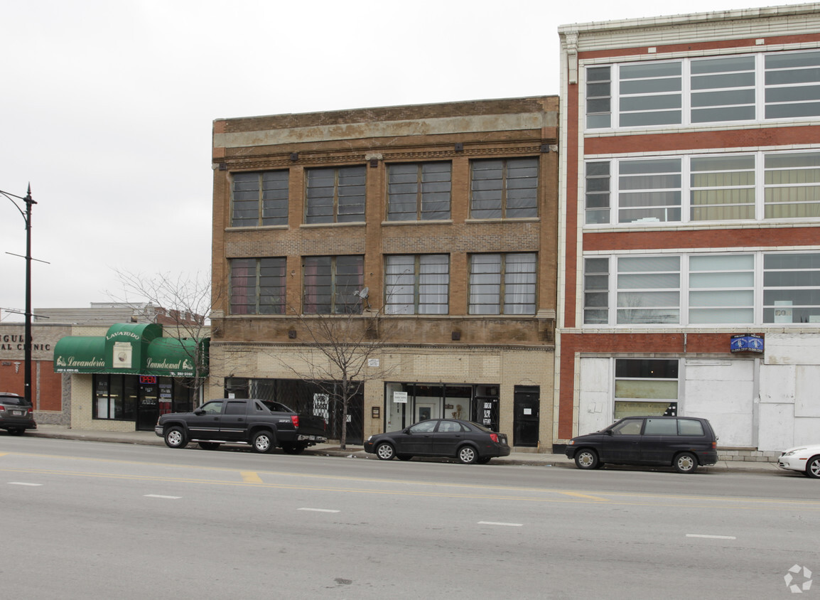 Foto del edificio - 2418 W North Ave