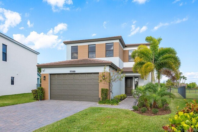 Foto del edificio - 5588 Quiet Lake Pl