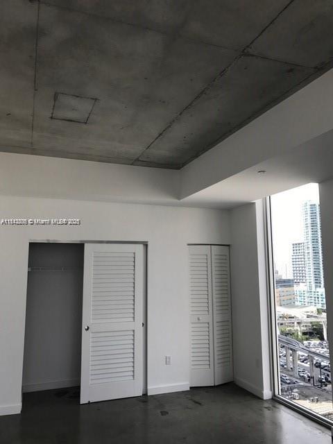 Foto del edificio - 151 SE 1st St