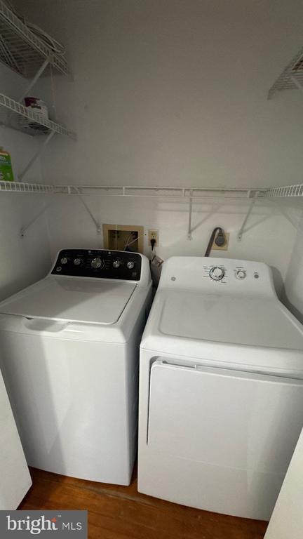 Foto del edificio - 8486 Main St