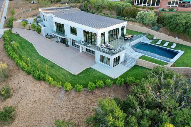 Foto del edificio - 27447 Edgerton Rd