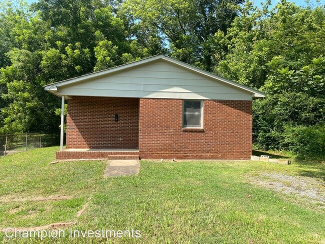 Building Photo - 3 br, 1 bath House - 407 Oak Street