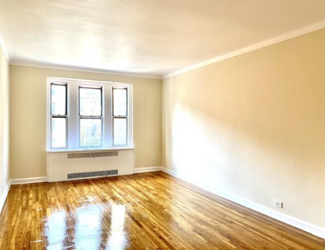 Foto principal - 1 bedroom in New York NY 10025