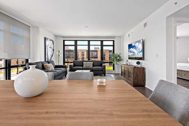 Foto del edificio - 1611 8th St NW