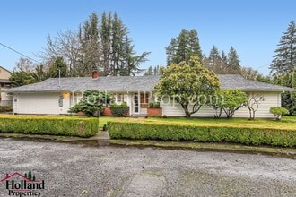 Building Photo - 6740 SW Peyton Rd