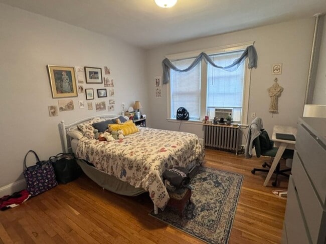 Photo - NO FEE!!   GREAT ALLSTON 2 BED WITH HT, HW INCLUDED House
