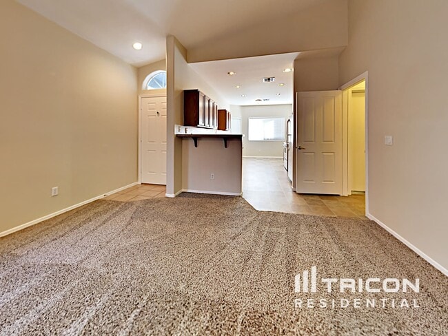 Building Photo - 15114 N 29th Place Phoenix AZ