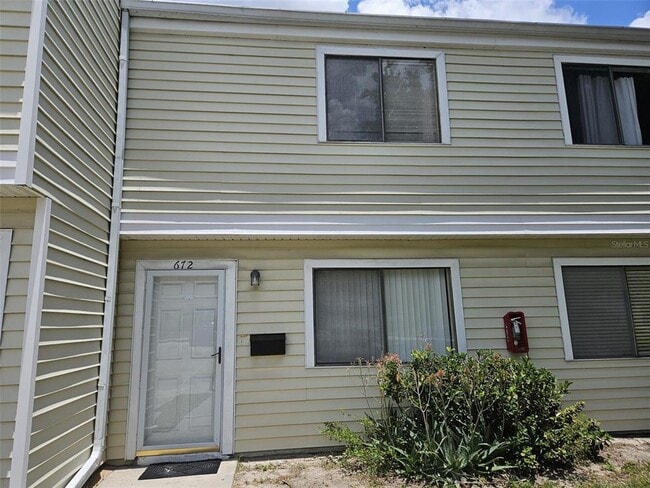 Building Photo - 672 Leslie Ct