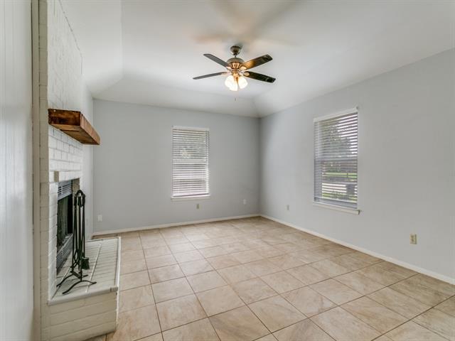 Foto del edificio - 980 Meadow Cir S