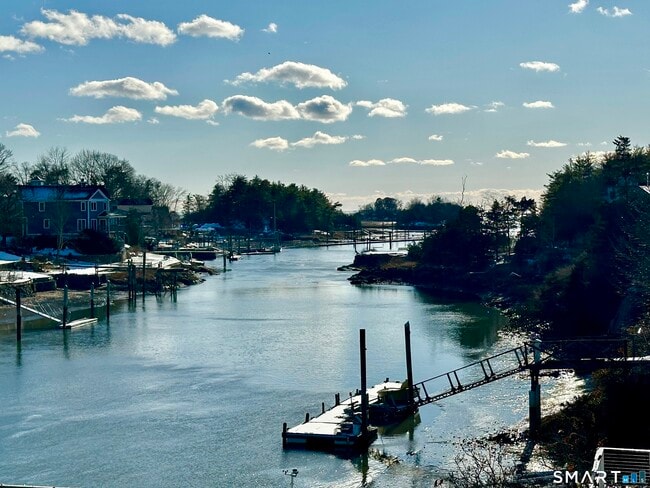 Building Photo - 52 Brown Rd