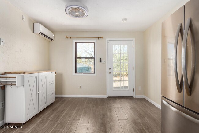 Foto del edificio - 35033 N 12th St