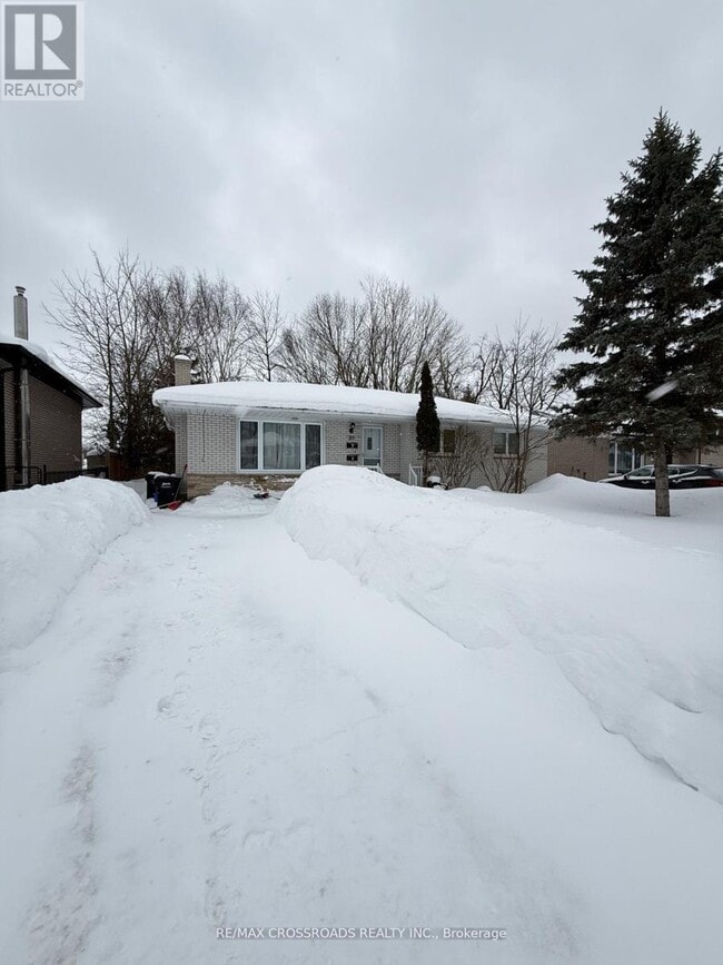 Building Photo - 89 Ottaway Ave