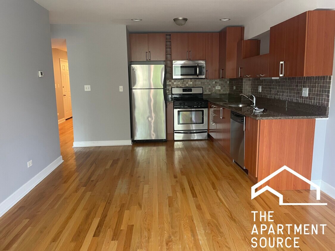 Foto principal - 6954 N Greenview Ave