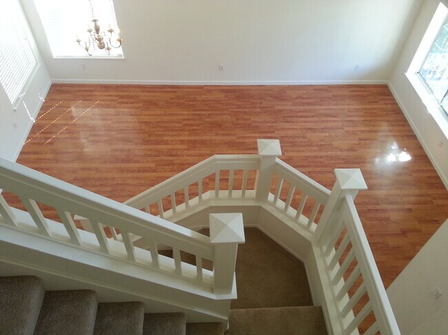 Building Photo - 138 Trenton Cir