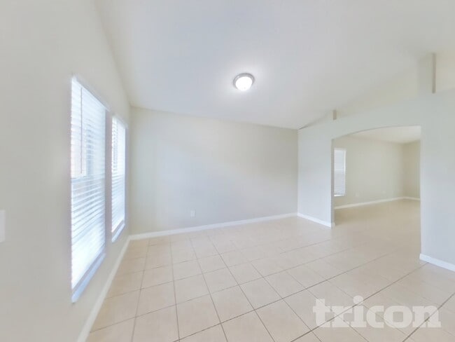 Foto del edificio - 133 Fern Springs St