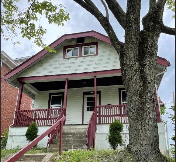 Primary Photo - 925 Elberon Ave