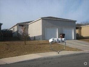 Building Photo - 7335 Golf Vista Blvd