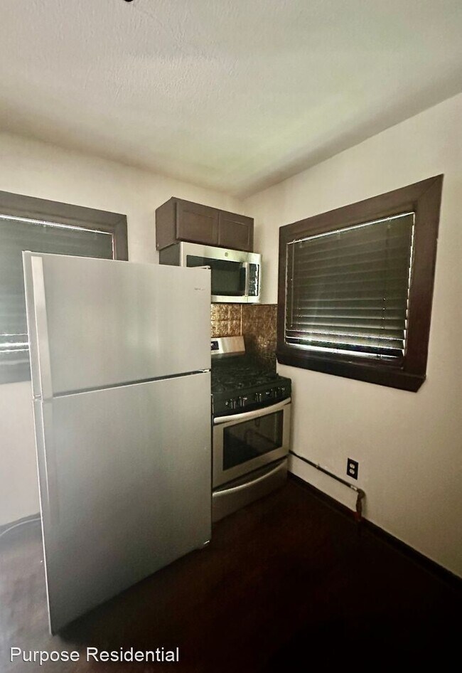 Building Photo - 2 br, 1 bath House - 2239 Brighton Ave