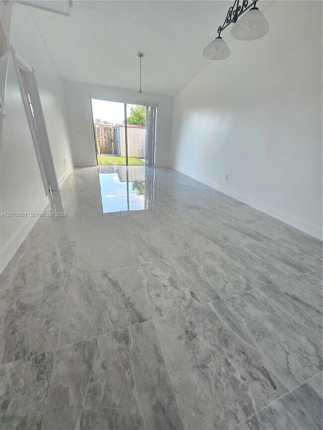 Foto del edificio - 6746 NW 188th Terrace