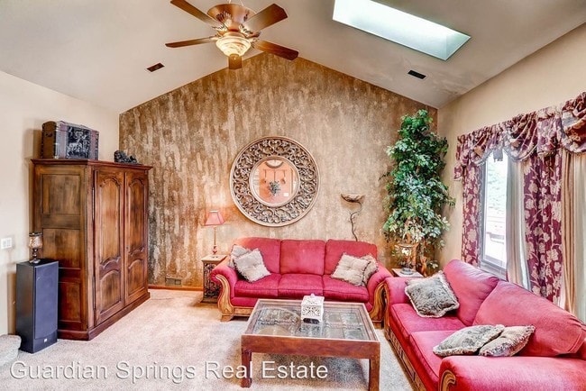 Building Photo - 1430 Regal Glen Ct