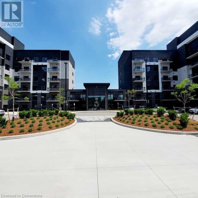 Building Photo - 102 Grovewood Common