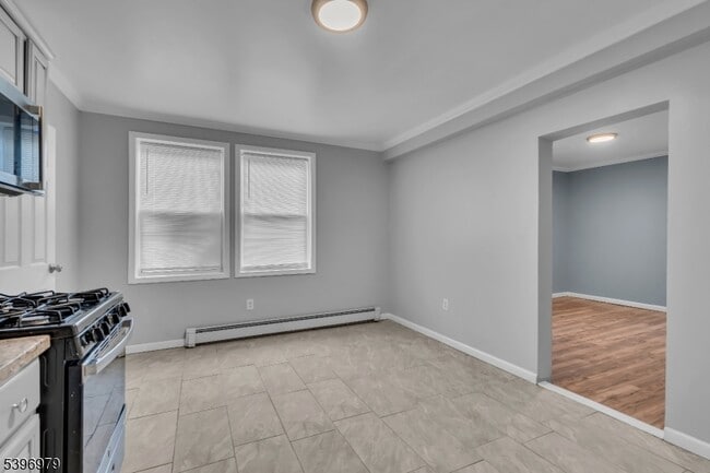 Building Photo - 537 Scotland Rd