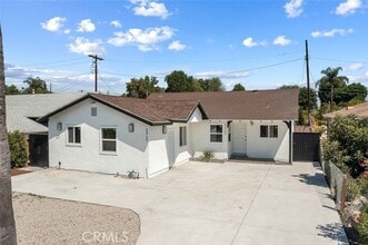 Building Photo - 22723 Leonora Dr