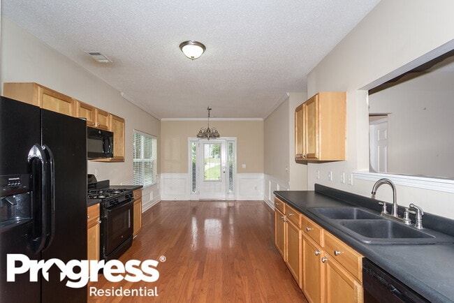 Building Photo - 139 Stillwood Dr
