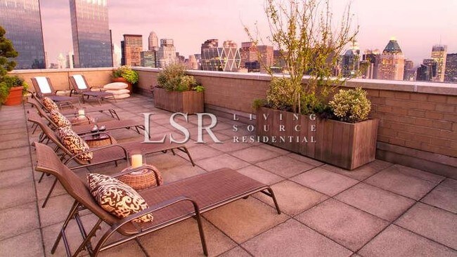 Foto del edificio - 60 E 60th St