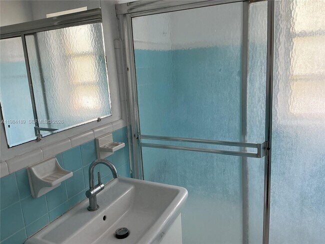 Foto del edificio - 7734 SW 55th Ave