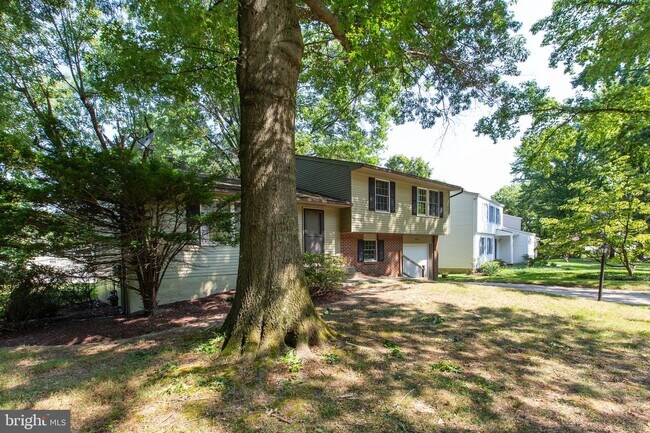 Building Photo - 5441 Marsh Hawk Way